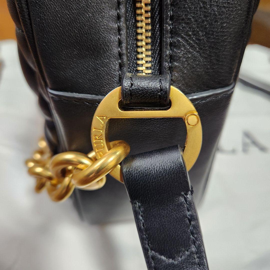 FURLA ブラック ショルダーバッグほぼ未使用！