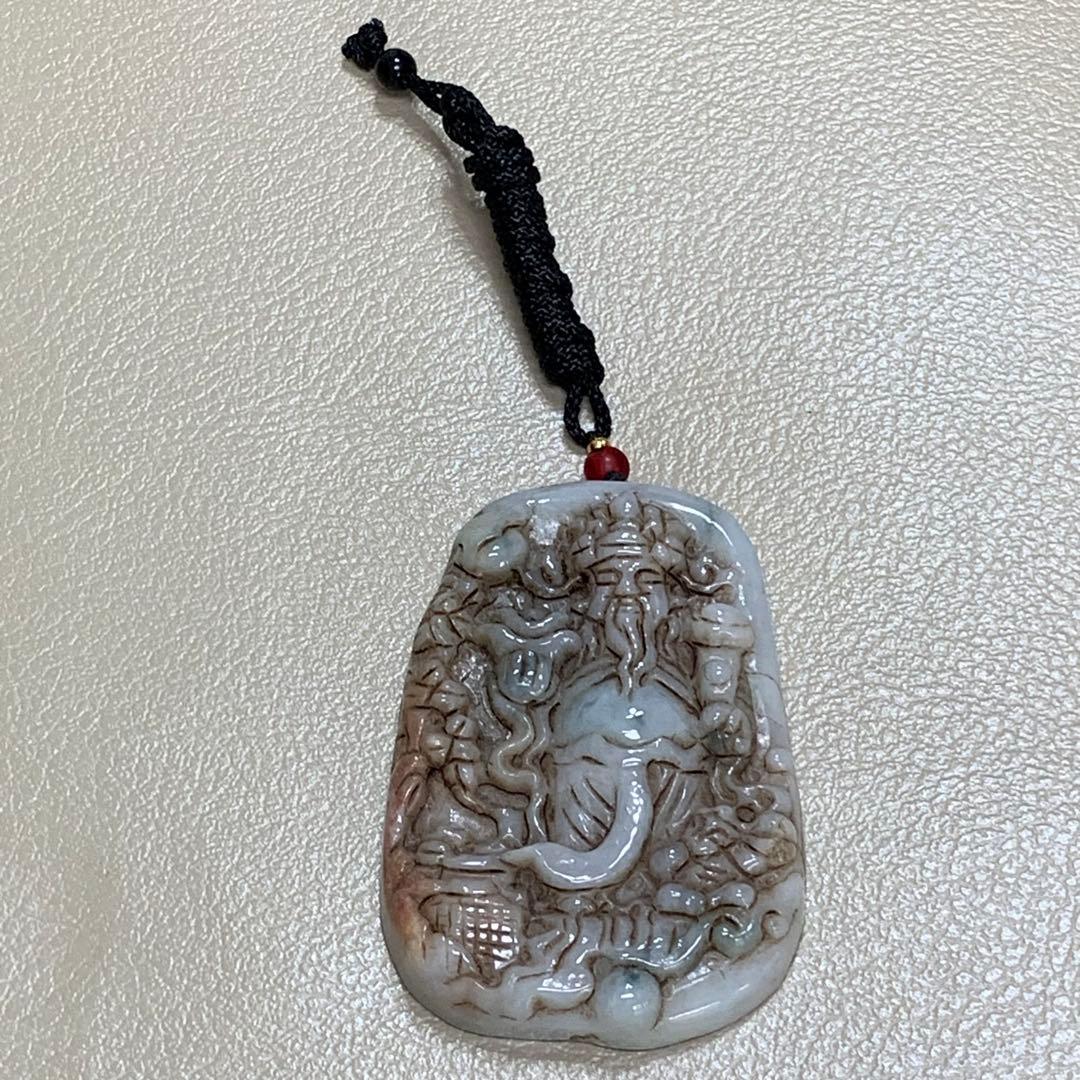 旧家蔵出　清国時代物　本物保証品　ヒスイ　翡翠 財神様　翡翠本物保証お守り