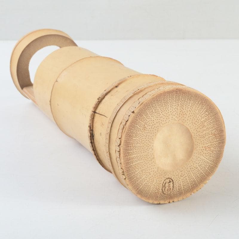 茶道具　指物師　稲垣信斎作　一重切　竹花入　銘「清水」　共布共箱　V　9472