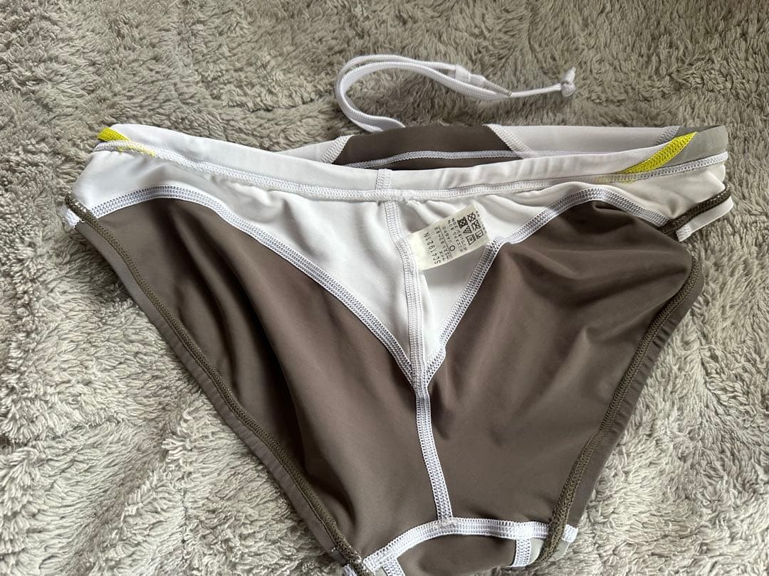 speedo 競泳水着 ブラウン/ホワイト/イエロー