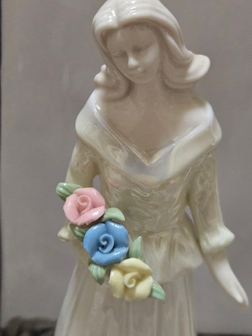 【値下げ】陶器製女性フィギュア 4体セット アンティーク 希少