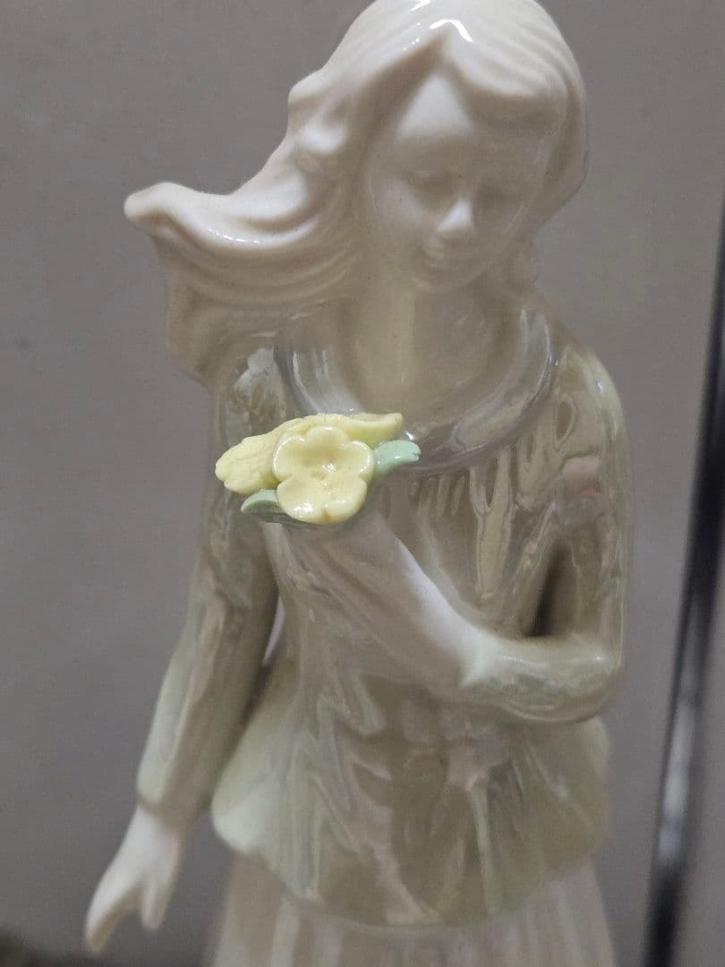 【値下げ】陶器製女性フィギュア 4体セット アンティーク 希少