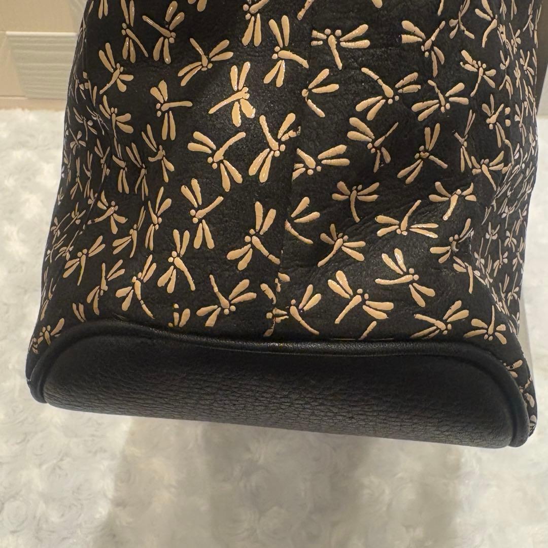 印伝　手提げ　ハンドバッグ　黒地　白漆　とんぼ　印傳屋 JRA公認　鹿革