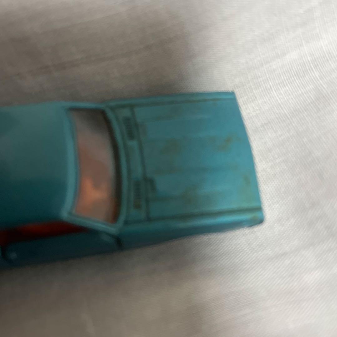 トミカ　水色？　skyline2000GT-X No.62