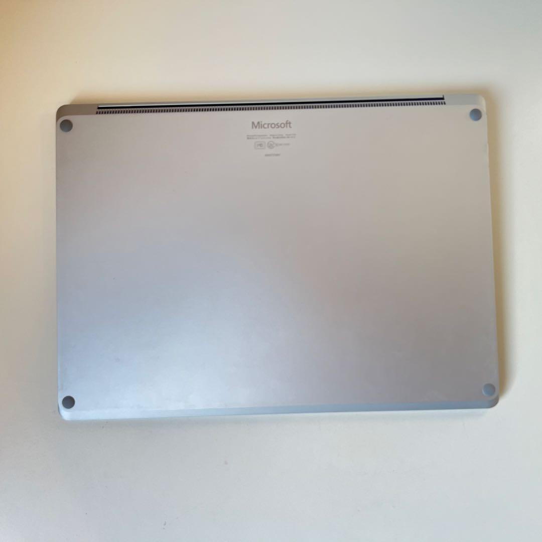 Microsoft Surface Laptop （第1世代）シルバー