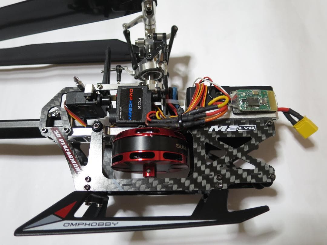 美品 OMPHOBBY M2 EVO Glamor Red レッド エボ ヘリ