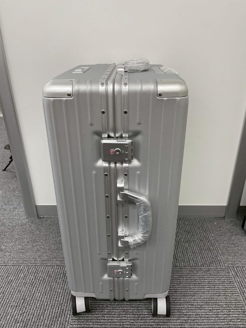 リベティ多機能キャリーケース【マットシルバーМサイズ】24