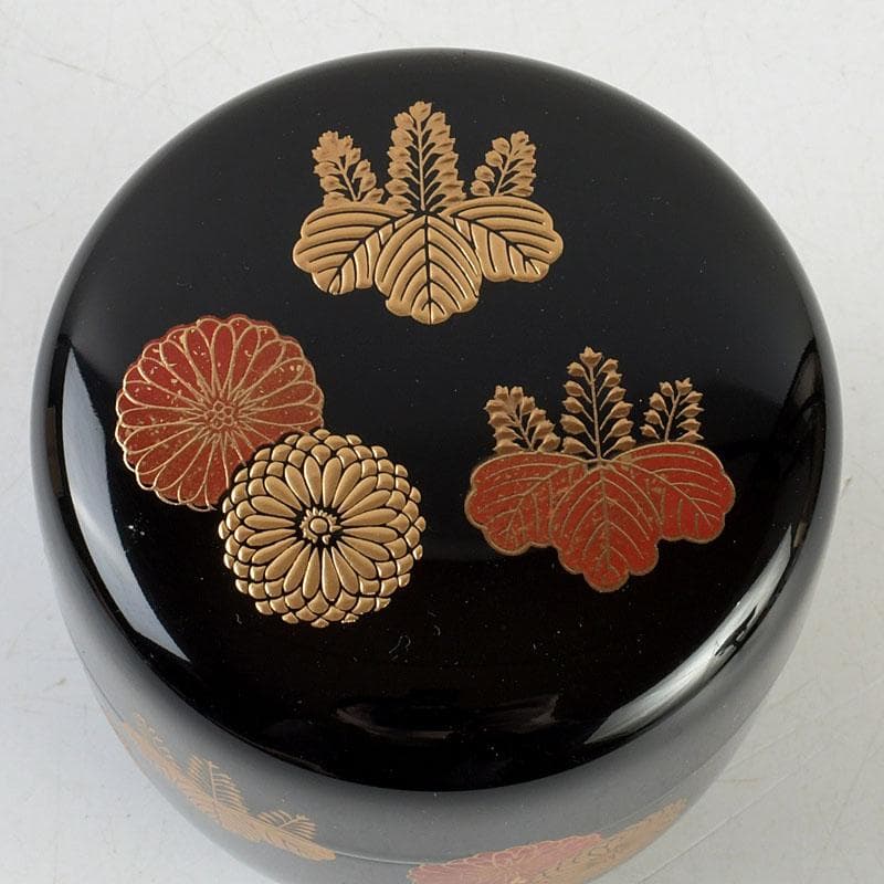 茶道具　和田寿峰作　水目　黒真塗　菊桐蒔絵　中棗　共箱　V　9378