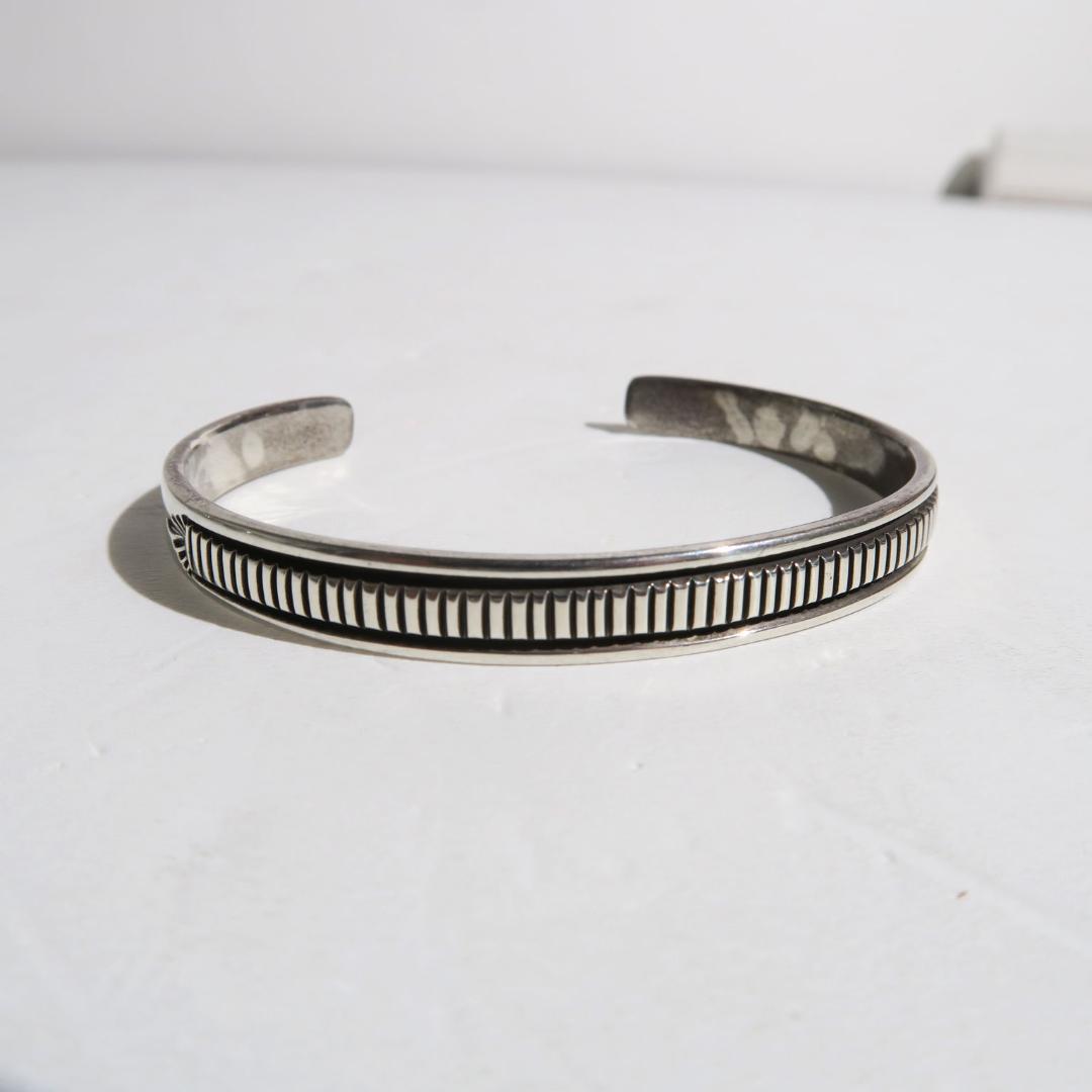 インディアンジュエリー シルバー バングル ナバホ族 ブルースモーガン