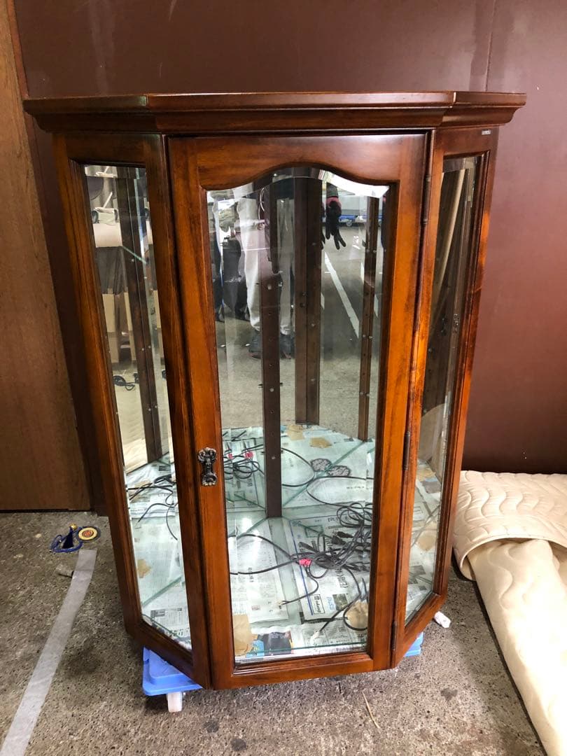 ◯ karimoku カリモク　ガラスケース　ショーケース