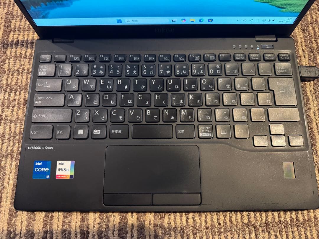 富士通 LIFEBOOK U9312/KX Core i5 1235U