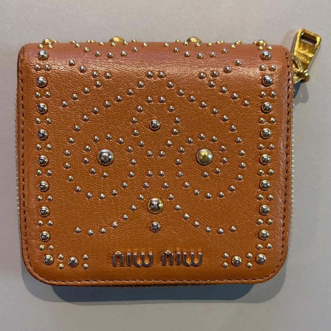 miu miu 二つ折り財布 ミュウミュウ