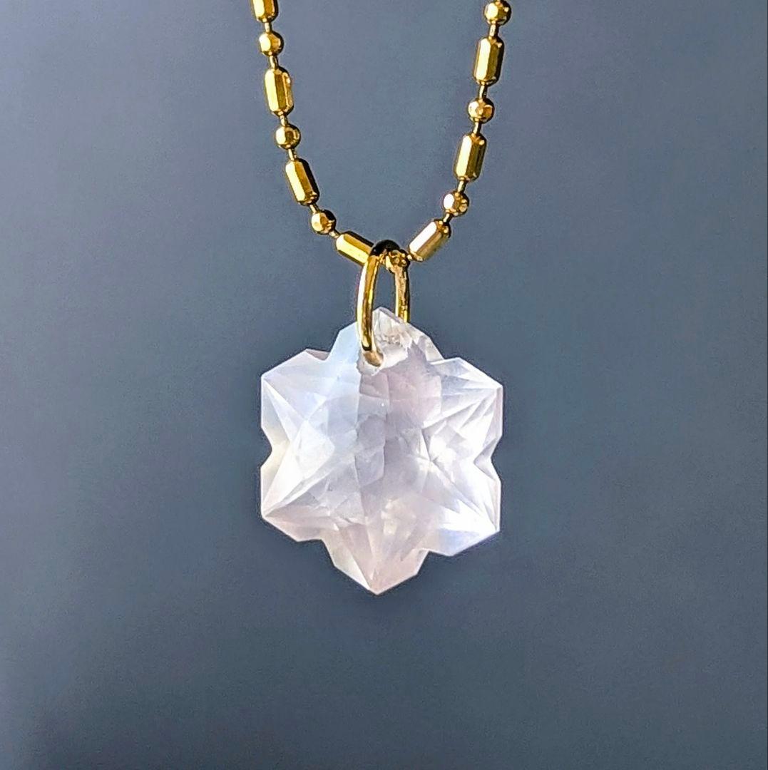 ♢六花♢K18 ローズクォーツ 3.9ct チャーム ペンダントトップ