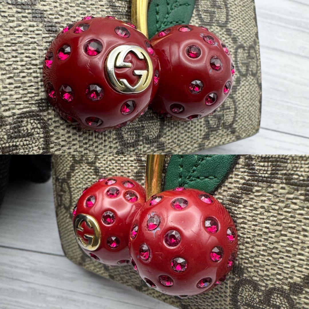 【美品】 GUCCI インターロッキング GG チェリー 二つ折り財布 PVC