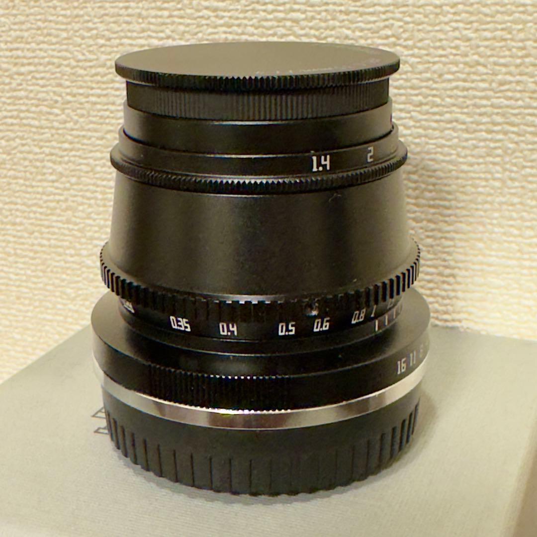 【極美品】TTArtisan 35mm F1.4 Xマウント 保護フィルター付き