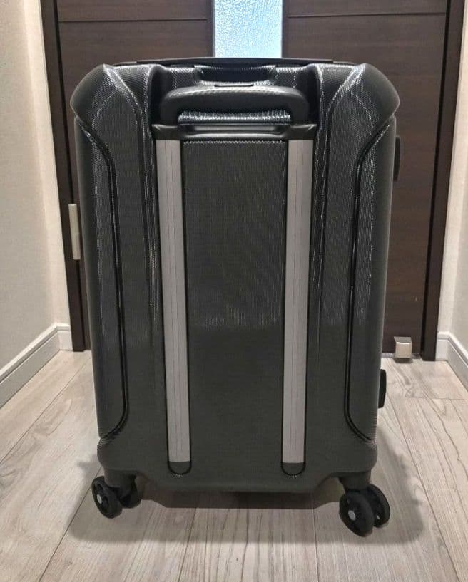 アメリカンツーリスターテクナム　キャリーケース　36L