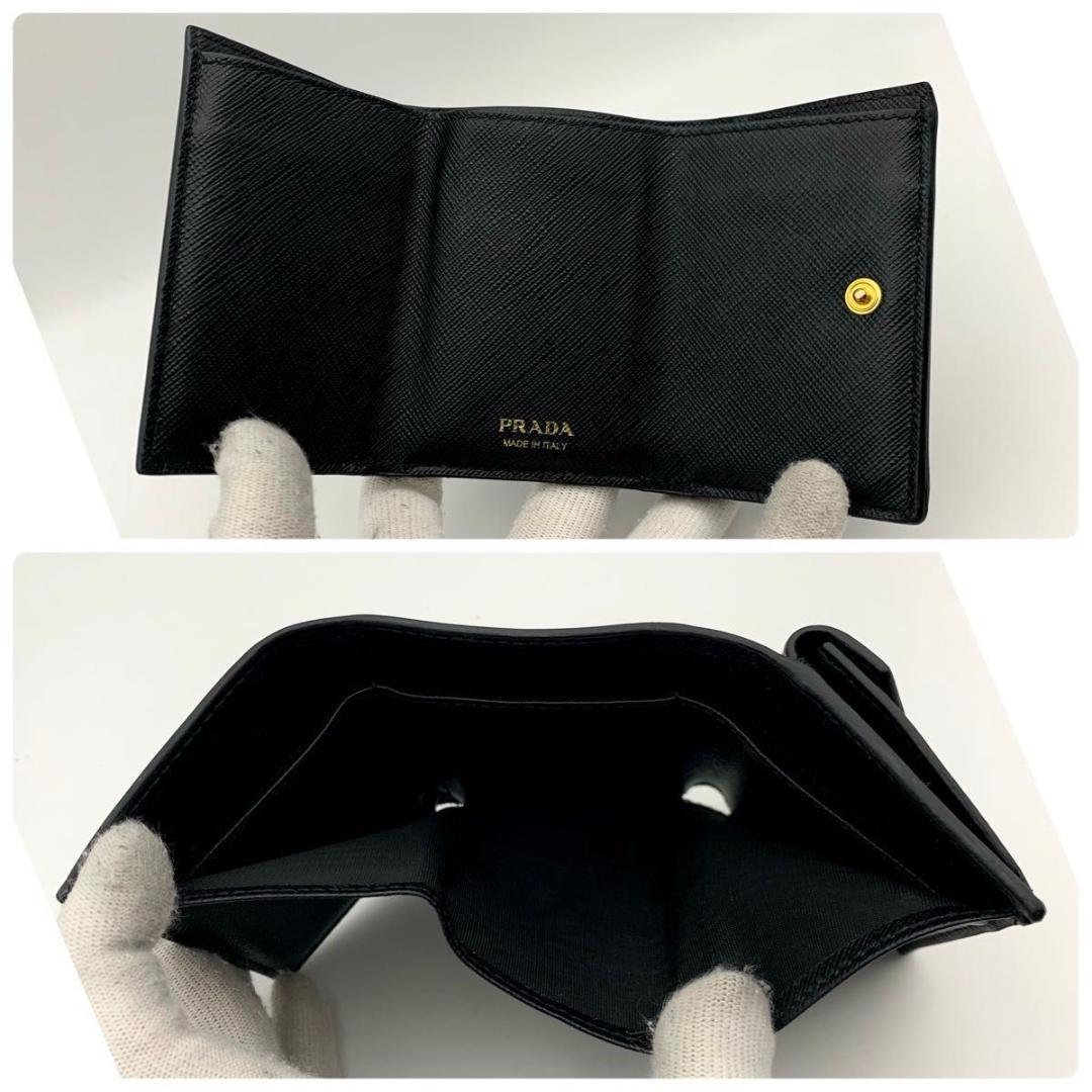鑑定済み プラダ 三つ折り 財布 Wホック サフィアーノ レザー コンパクト 黒