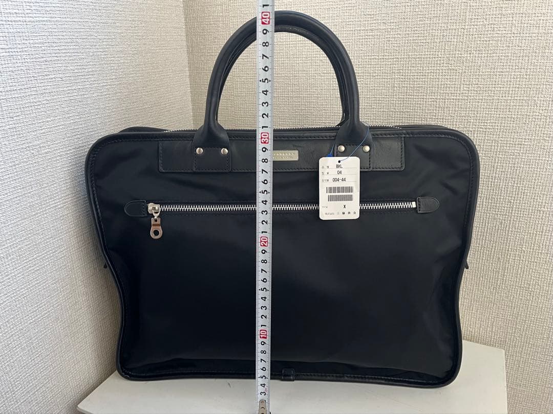 実質未使用美品です☺︎BURBERRY/バーバリーノバチェックビジネスバッグ