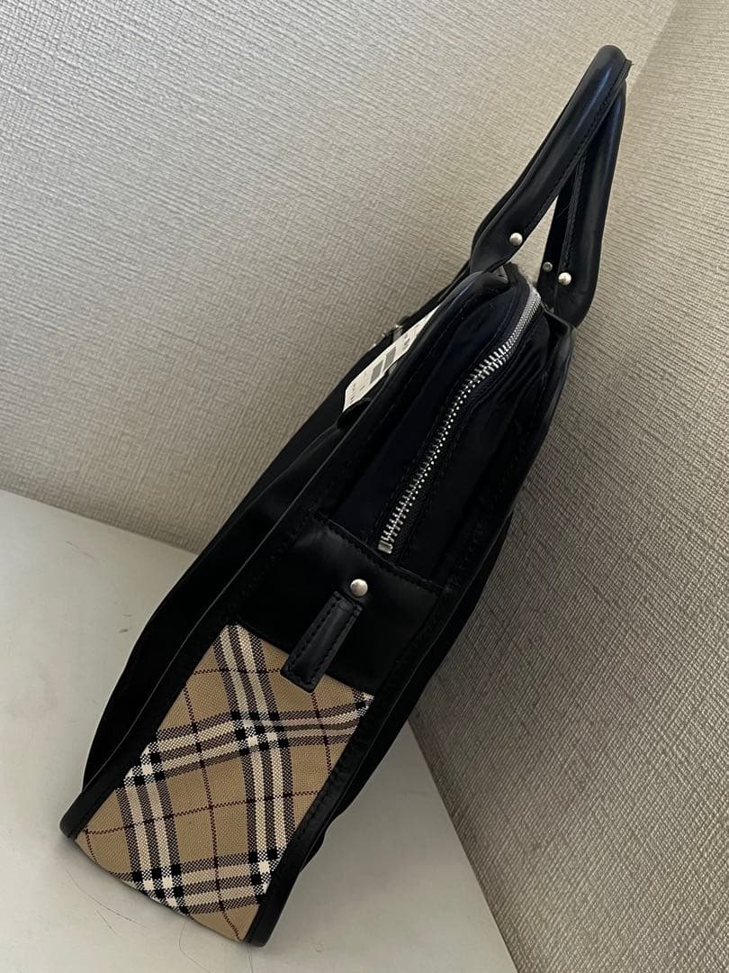 実質未使用美品です☺︎BURBERRY/バーバリーノバチェックビジネスバッグ