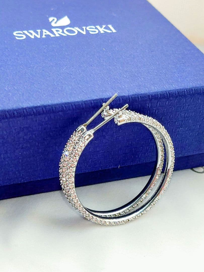 SWAROVSKI　Dextera フープピアス　パヴェ シルバーカラー