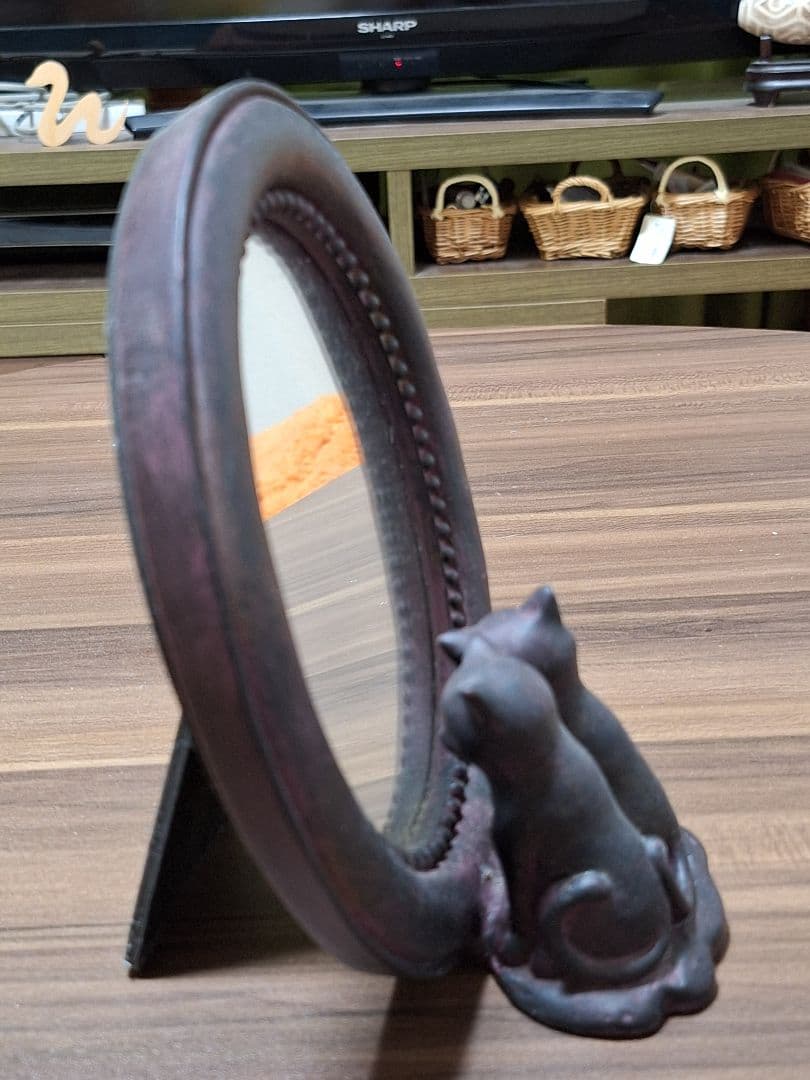 【新品未使用】猫 ねこ ネコ 卓上ミラー 鏡 アンティーク調 オーバル型