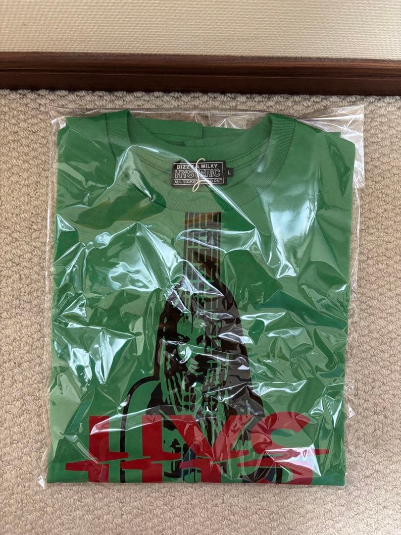 新品未開封FLYING V ノースリーブTシャツ グリーン