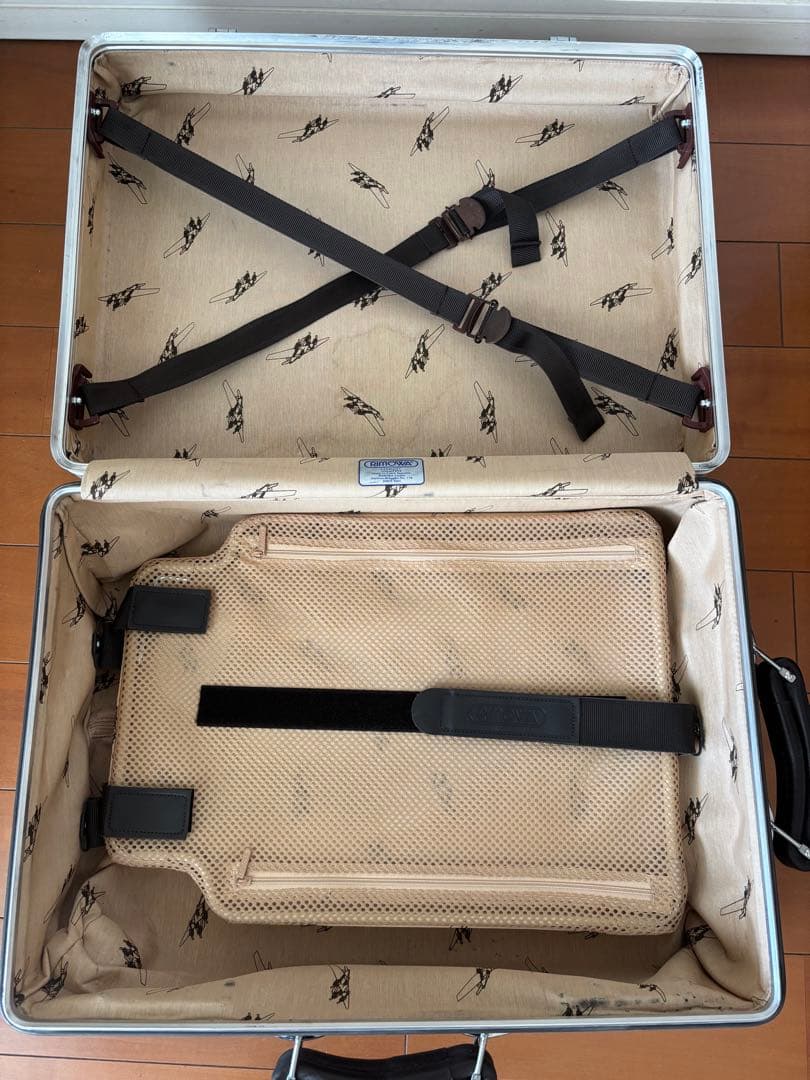 RIMOWA リモワ クラシックフライト 廃盤　2輪