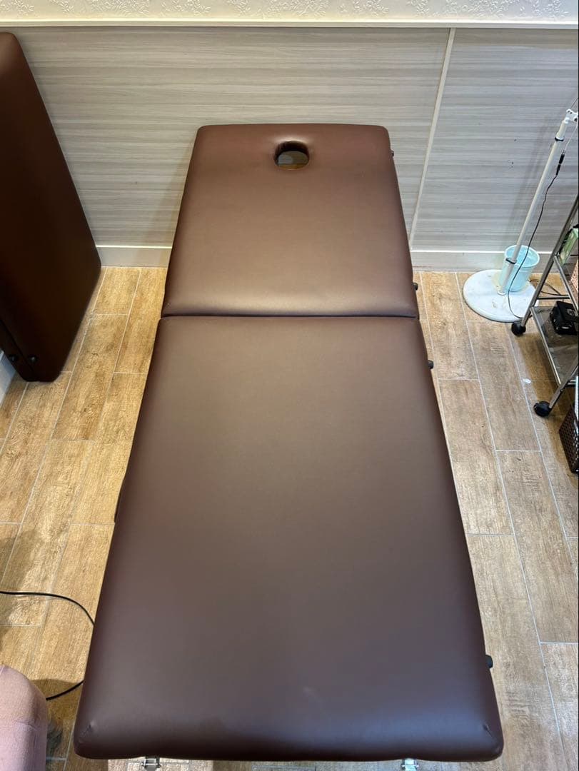 折りたたみベッド ブラウン 185cm x 70cm マッサージベット　ベット