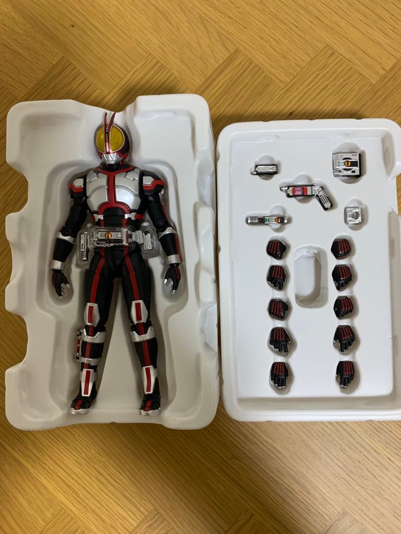 S.H.Figuarts（真骨彫製法） 仮面ライダーファイズ 仮面ライダー555