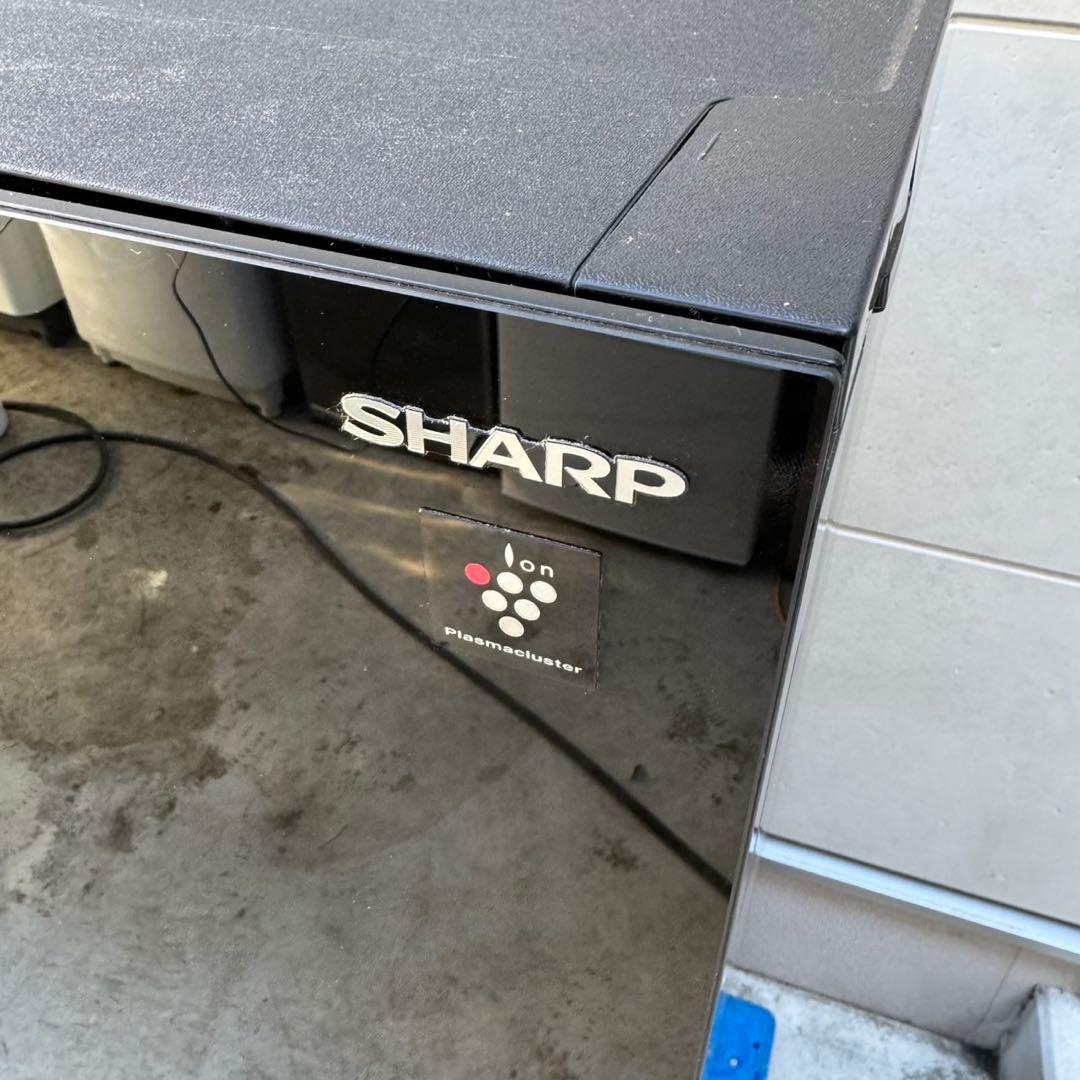 122⭐️2022年製美品★シャープ　冷蔵庫　黒　ブラック　右、左開き　一人暮らし