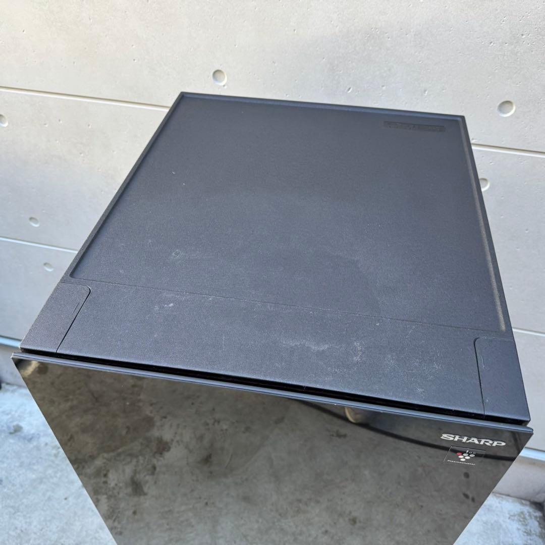 122⭐️2022年製美品★シャープ　冷蔵庫　黒　ブラック　右、左開き　一人暮らし