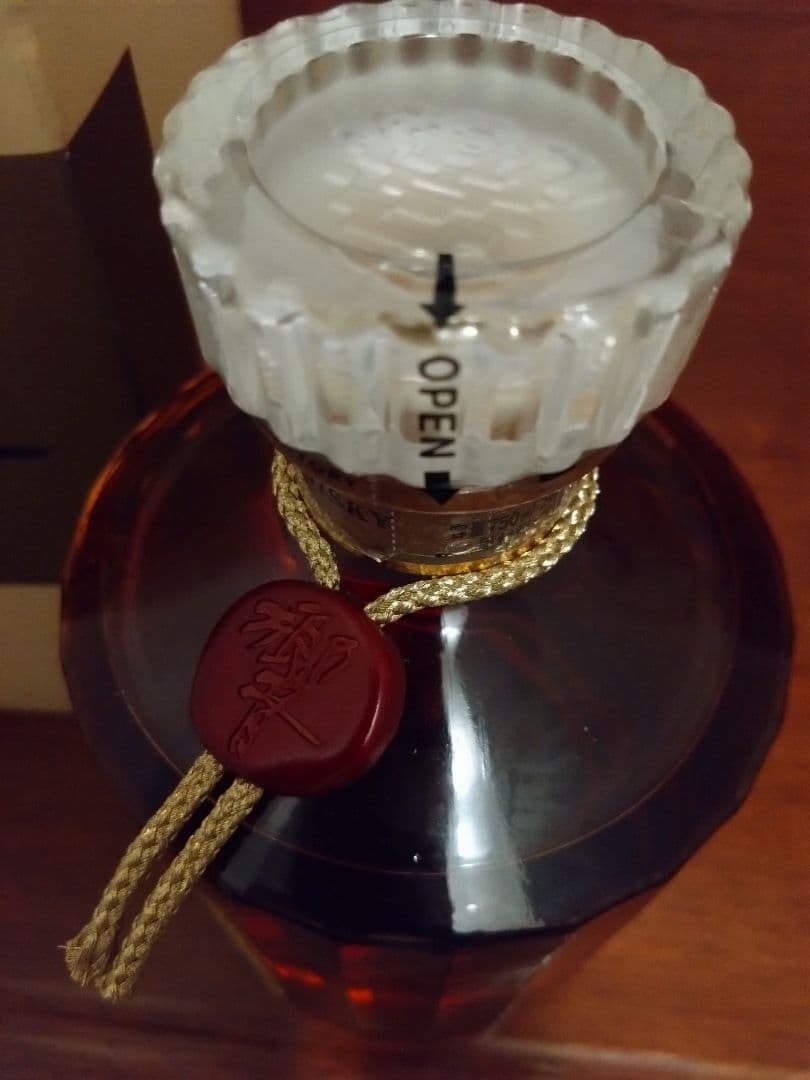 O*G様 サントリー　響　SUNTORY WHISKY 箱入り