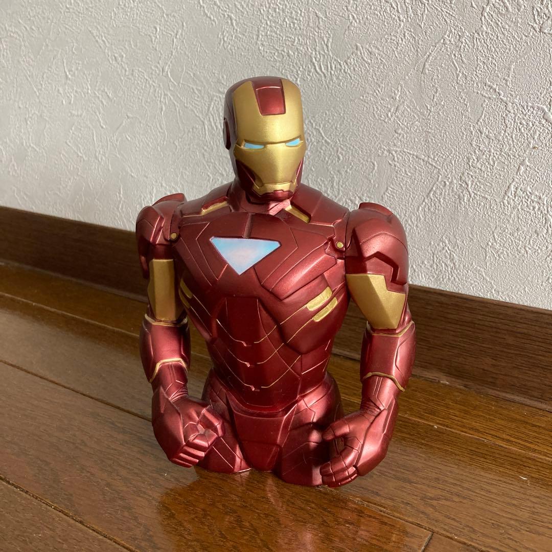 アイアンマン　バットマン　スーパーマン　ヴェノム　アメコミフィギュアセット 4体