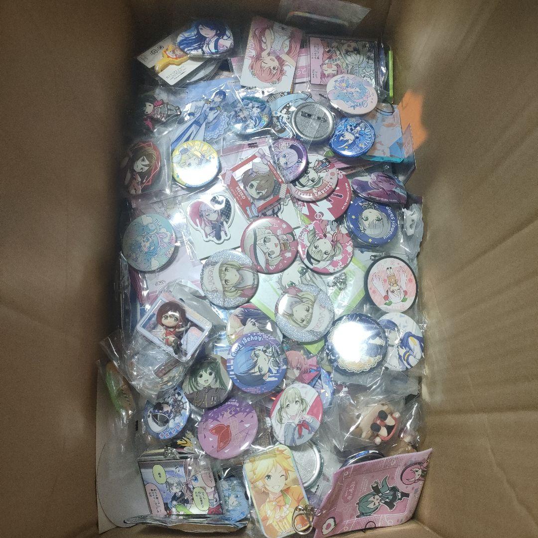 初音ミク　プロセカ　まとめ売り　キーホルダー　アクリルスタンド　缶バッジ
