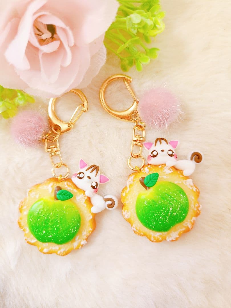 生春巻き　カワウソ　フェイクスイーツ 樹脂粘土　スイーツデコ　ミニチュア