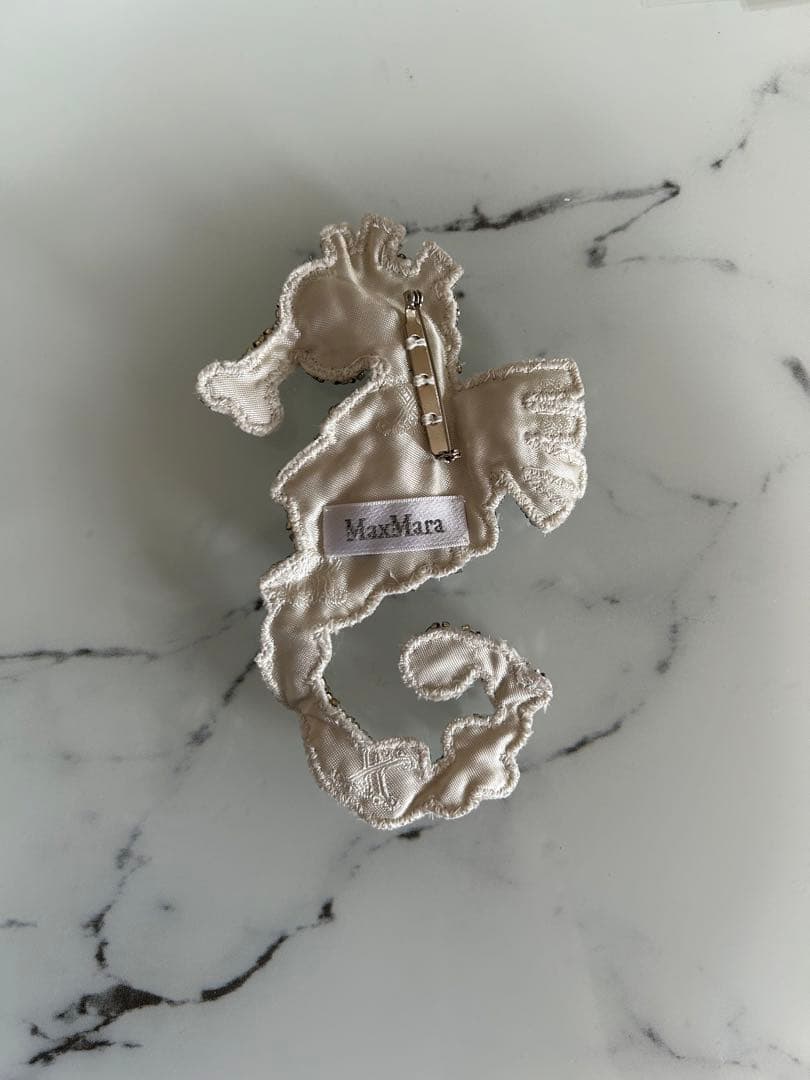 激レア max mara ブローチ シルバー クリスタル タツノオトシゴ ベア