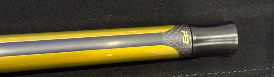 稀少品　世界限定数量　Predator P3 ゴールド