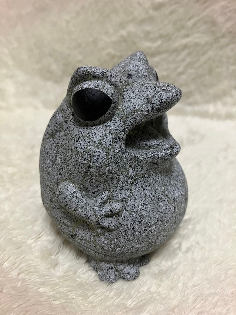 ペインターネット カエルーマ ストーンクラック ソフビ 蓄光