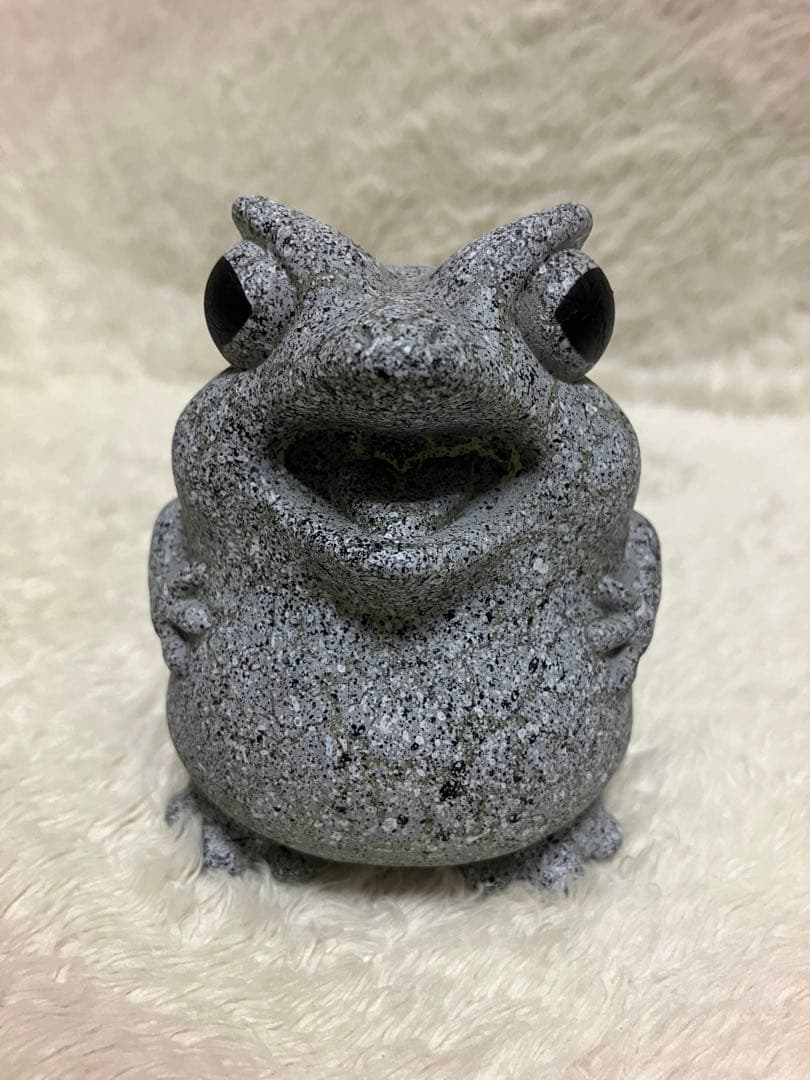 ペインターネット カエルーマ ストーンクラック ソフビ 蓄光