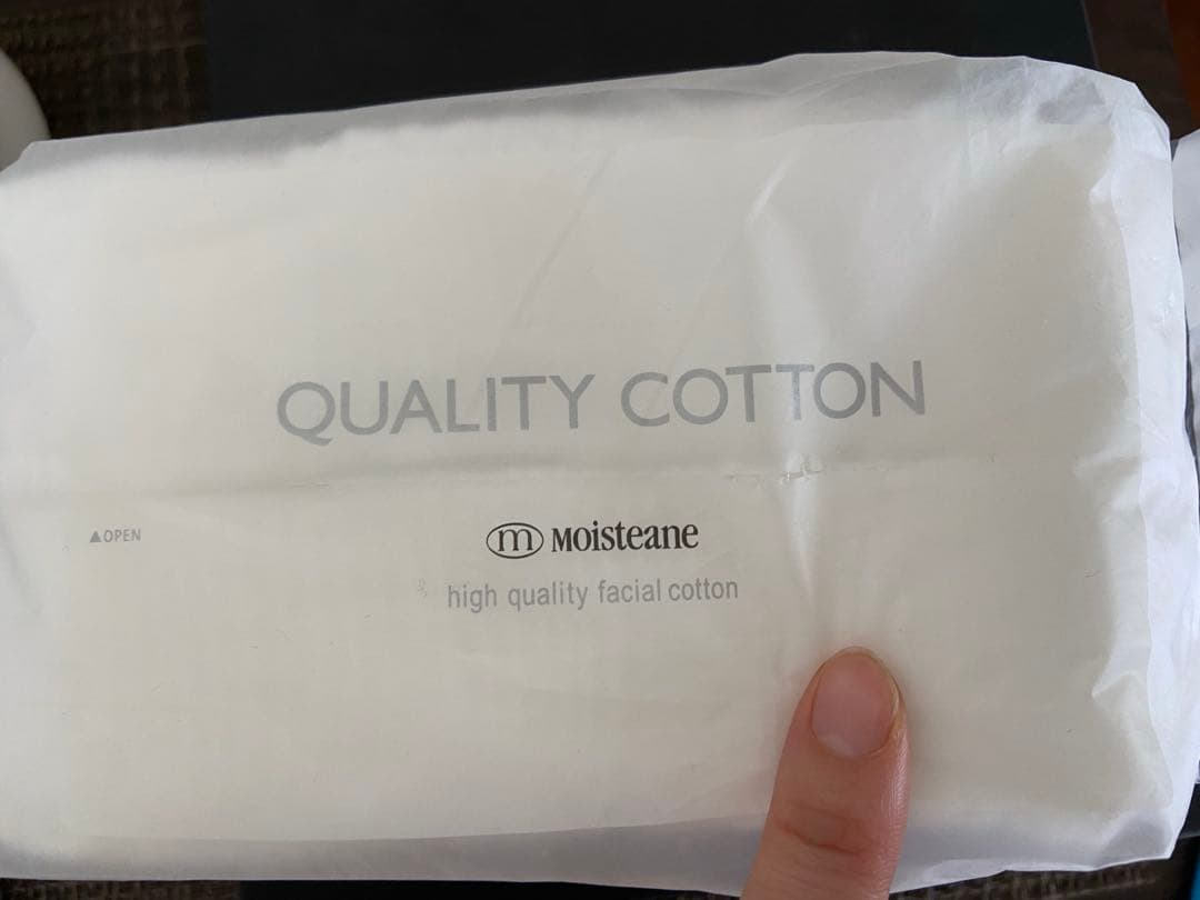 モイスティーヌⅣスキンケア　コットン2パック付き