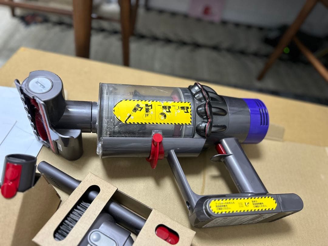 Dyson Cyclone V10 コードレス掃除機