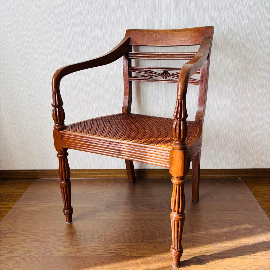 送料込み ヴィンテージ アームチェア 英国調 チッペンデール風 椅子 ラタン座面