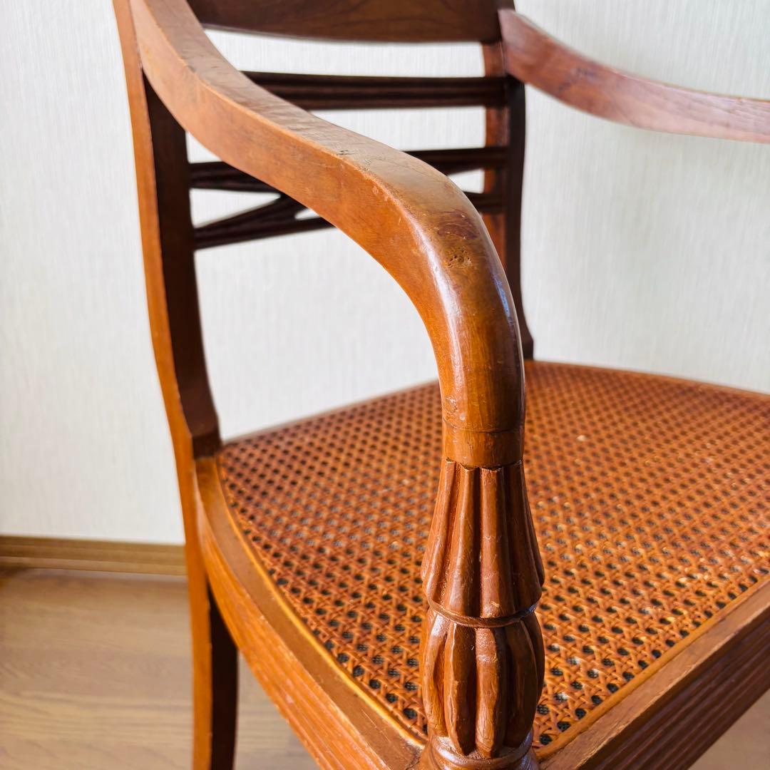 送料込み ヴィンテージ アームチェア 英国調 チッペンデール風 椅子 ラタン座面