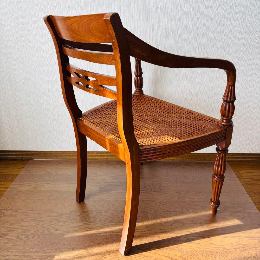 送料込み ヴィンテージ アームチェア 英国調 チッペンデール風 椅子 ラタン座面