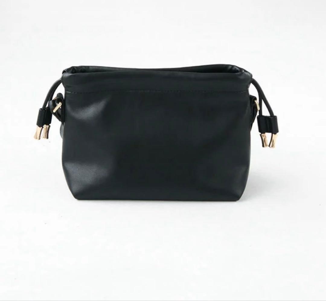 A.P.C. NINON ミニショルダーバッグ ブラック