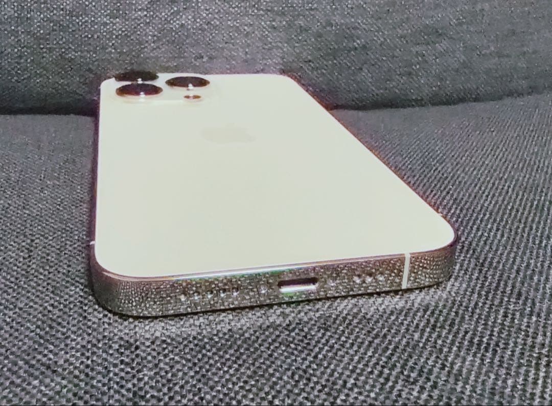 ★iPhone13Pro☆256GB☆シルバー☆バッテリー容量77%★