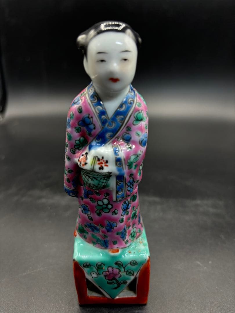 中国美術 古玩 色絵陶人形 陶器人形 高さ約17cm 置物 オブジェ 古董品