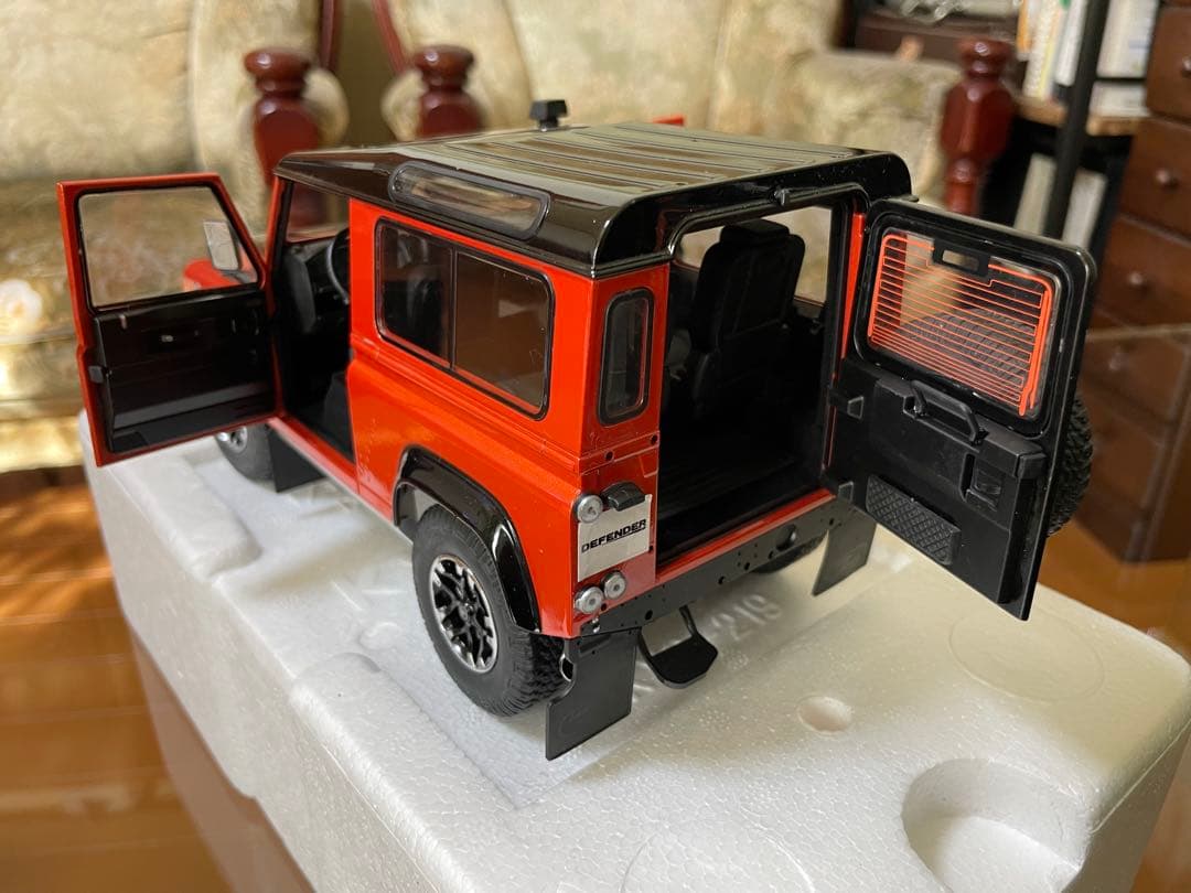 価格変更 1/18 京商ランドローバー ディフェンダー90 アドベンチャー