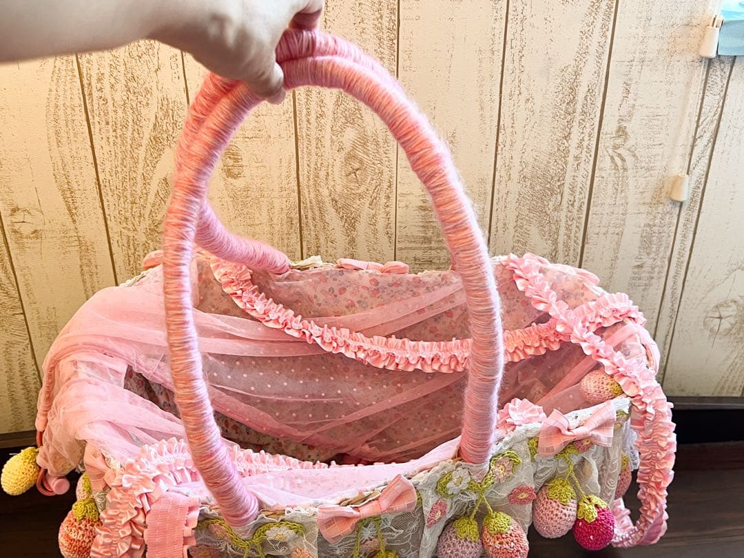 【わんこのキャリーバッグ】いちごモチーフのピンクキャリーバッグ