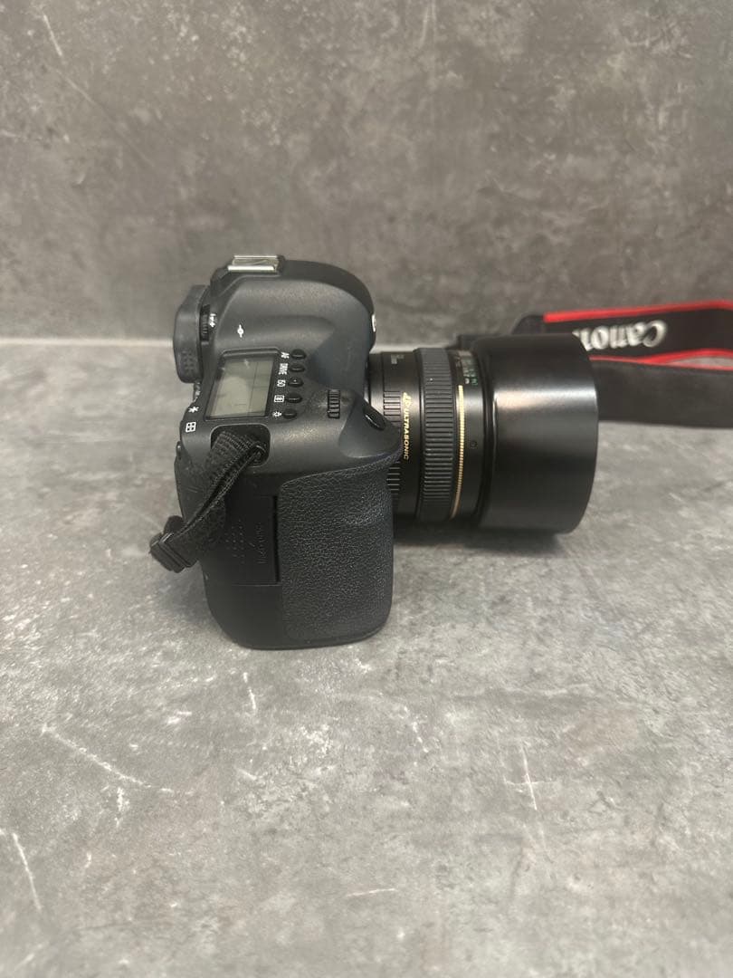 Canon EOS 6D + EF 50mm レンズ　F1.4